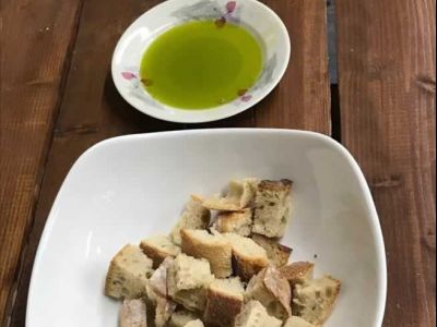 Oliven, l und Brot