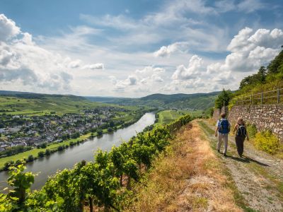 wandern moselsteig wanderer 